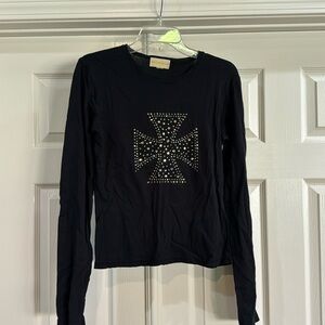 Black long sleeve - thin material
